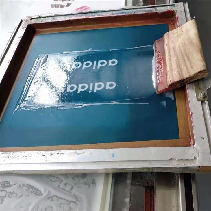 Inchiostro serigrafico per tessuto