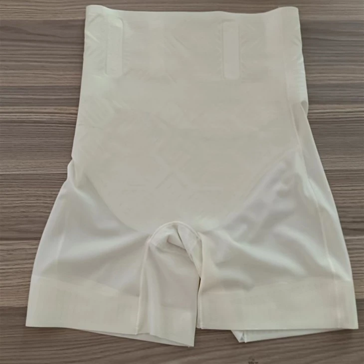 Intimo per l'anca